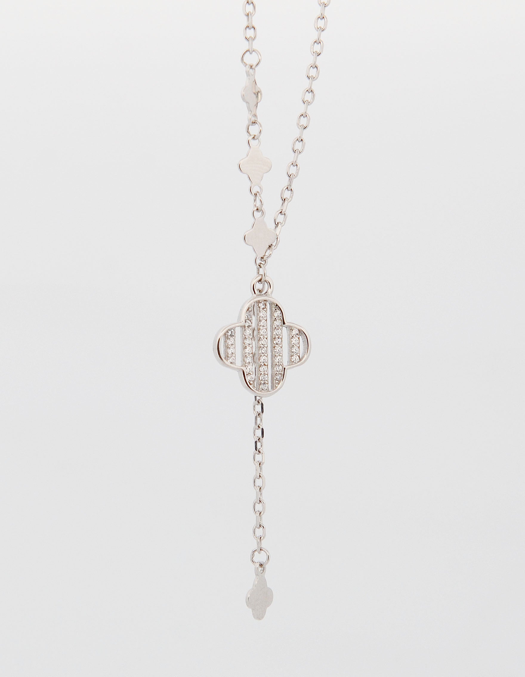 Stříbrný náhrdelník s přívěskem ve stylu Art Deco