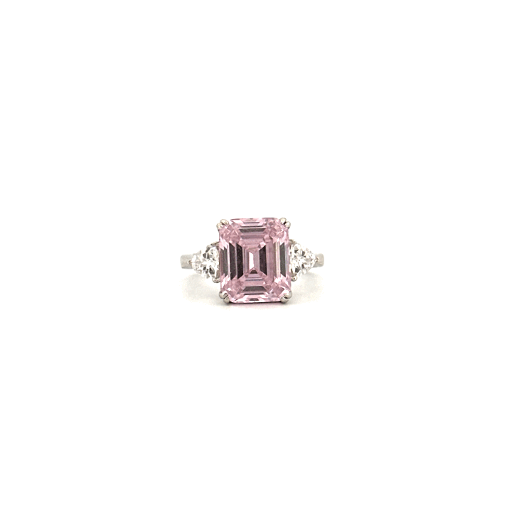 Prsten s růžovým kamenem