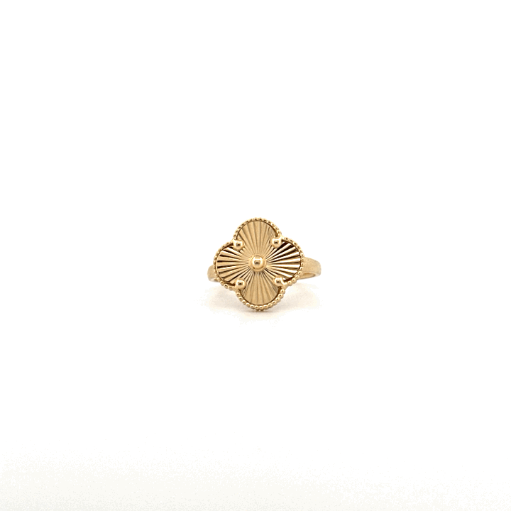 Zlatý prsten s jetelovým listem